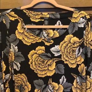 Beautiful Alfani blouse worn a couple of times